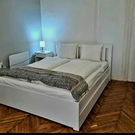 Csanady Fabulous Appartamento Budapest